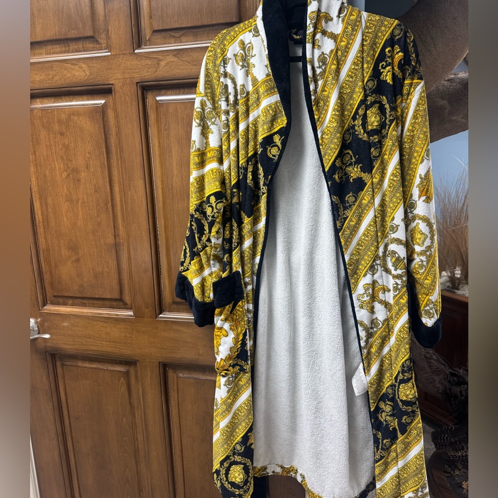 Versace Baroque Robe - Picture 4 of 5